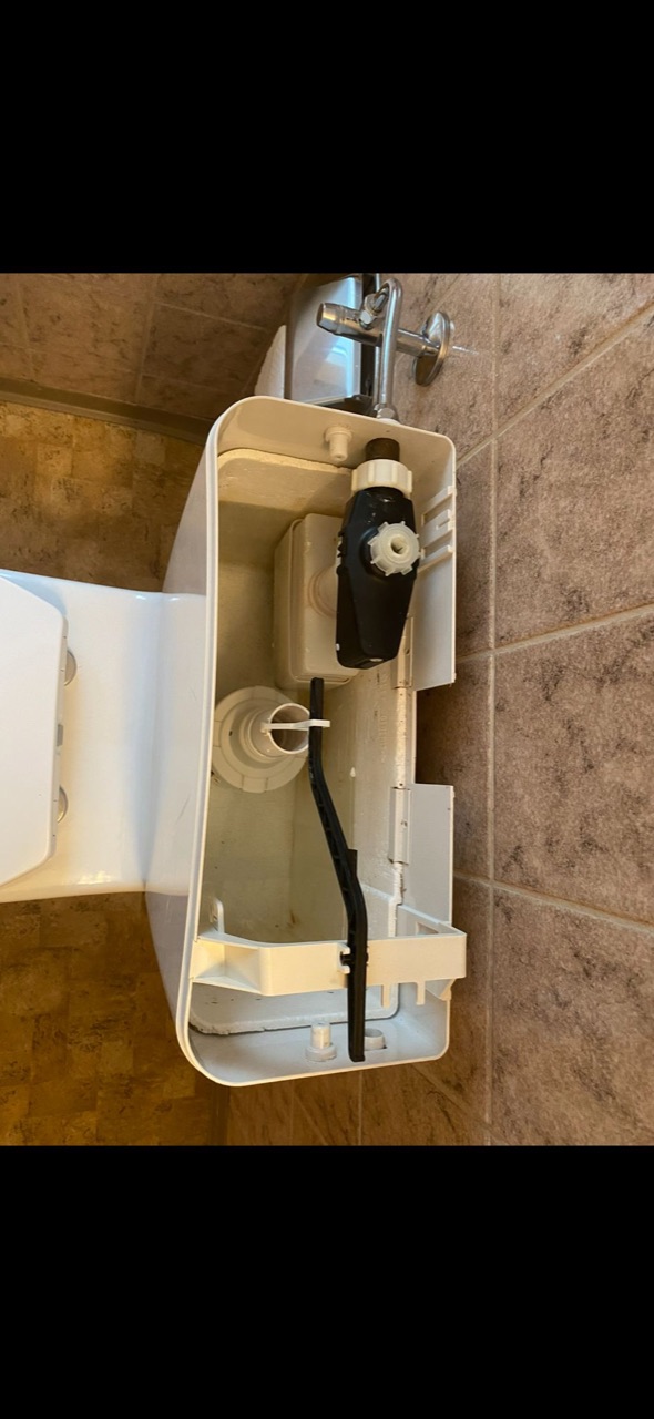 Nachher: WC-Spülkasten · Entkalkt